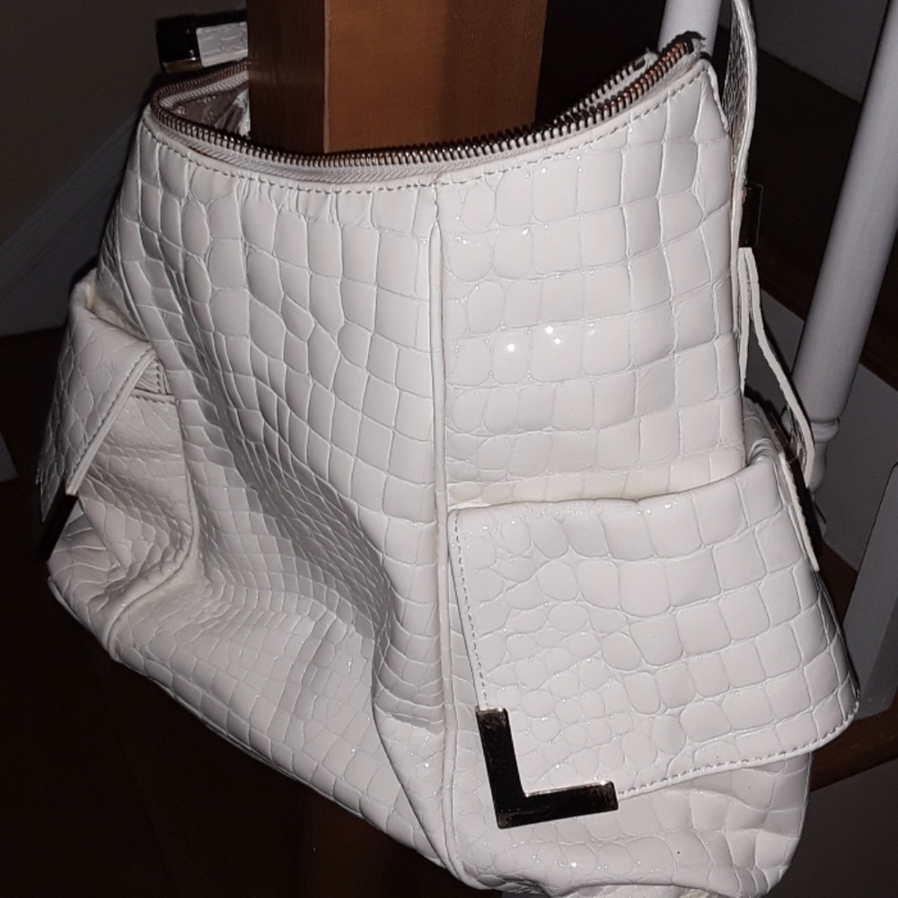 Michael Kors  white bag use